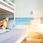 Zentrale Und Ruhige 4-raum-wohnung Fuer Bis Zu 6 Personen - Ideal Fuer Familien Und Gruppen