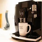 Zentrale Und Ruhige 4-raum-wohnung Fuer Bis Zu 6 Personen - Ideal Fuer Familien Und Gruppen 公寓 *