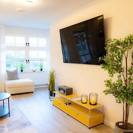 Zentrale Und Ruhige 4-raum-wohnung Fuer Bis Zu 6 Personen - Ideal Fuer Familien Und Gruppen Appartement