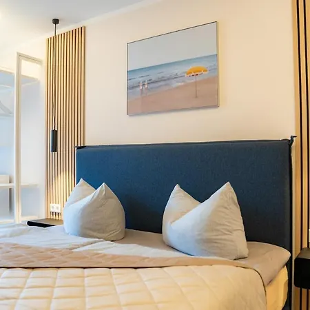 Zentrale Und Ruhige 4-raum-wohnung Fuer Bis Zu 6 Personen - Ideal Fuer Familien Und Gruppen Appartement Rostock